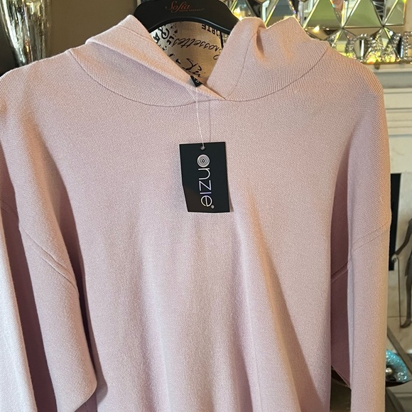 🆕 ONZIE Baby Pink M/L Crop Hoodie - Picture 5 of 17